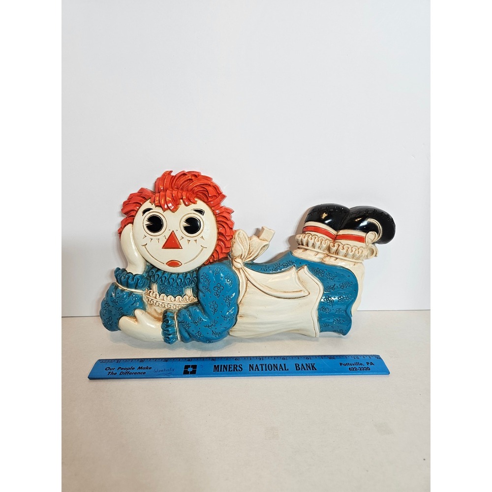 1977 Raggedy Ann Wall Plaque Dart Ind Inc Bobbs-Merrill Plastic Decor 7233